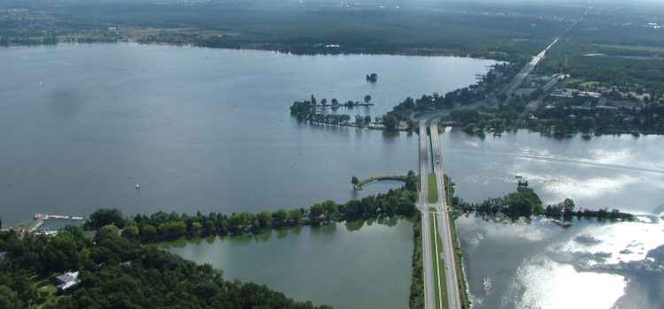 Widok na marinę z drona